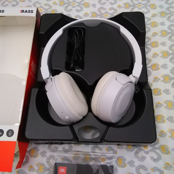 Woman / men Bluetooth. Wireless headset JBL - Picture 4 of 6